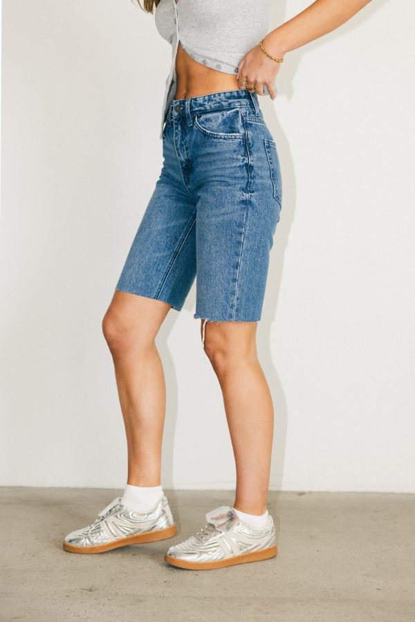 Marlene Denim Shorts in Medium Wash For Sale - Image 4